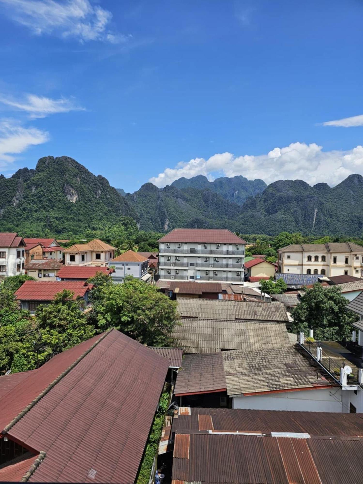 Sky Hotel Vang Vieng Εξωτερικό φωτογραφία