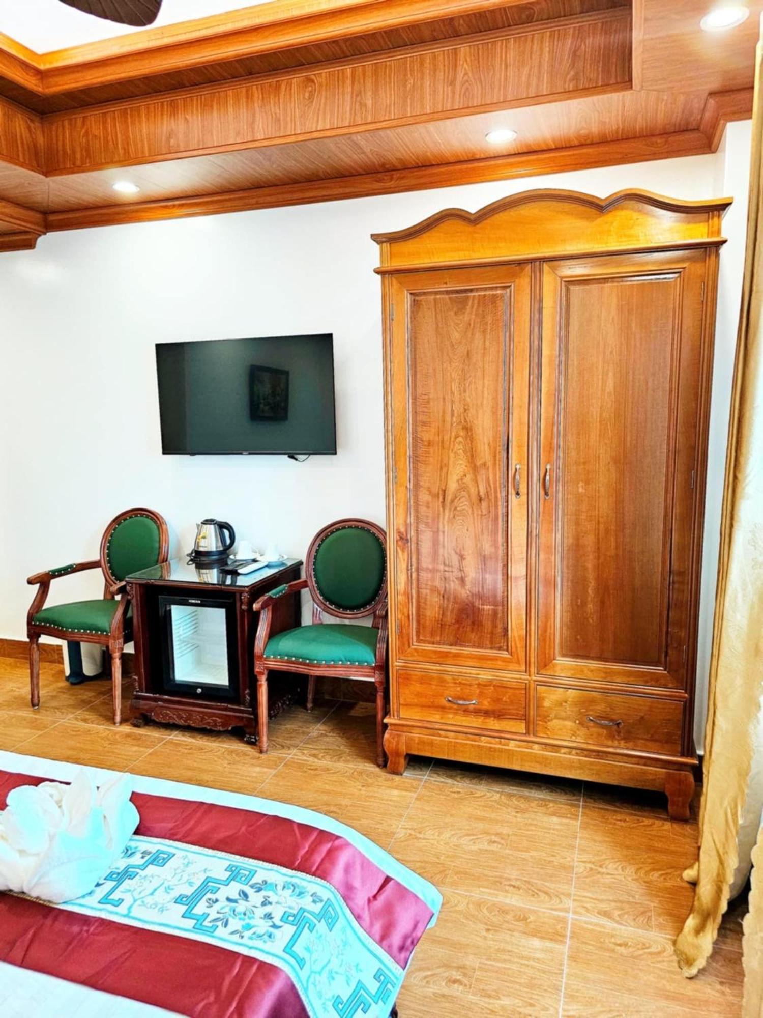 Sky Hotel Vang Vieng Εξωτερικό φωτογραφία