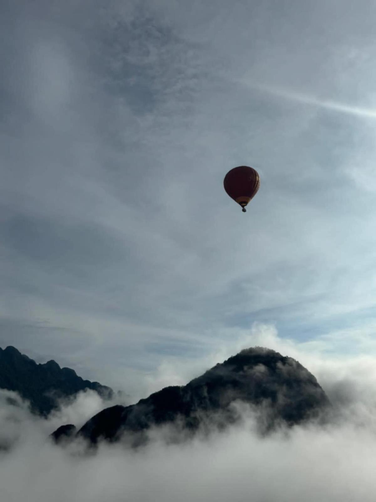 Sky Hotel Vang Vieng Εξωτερικό φωτογραφία